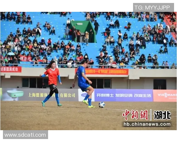 香港足球明星崛起之路:从青涩少年到国际赛场的荣耀之旅 香港足球明星崛起之路:从青涩少年到国际赛场的荣耀之旅